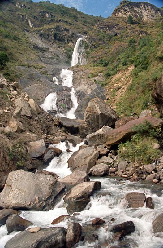 502 Waterfall  At Rupse Chhahara We left Ghasa at 7:40 and walked down the Kali Gandaki valley. I passed a beautiful waterfall at Rupse Chhahara (1560m) at 9:30.